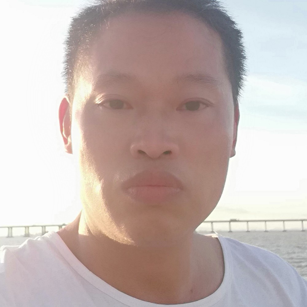 化羽倾心快乐的照片