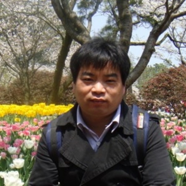 如梦浅吻无垠的照片