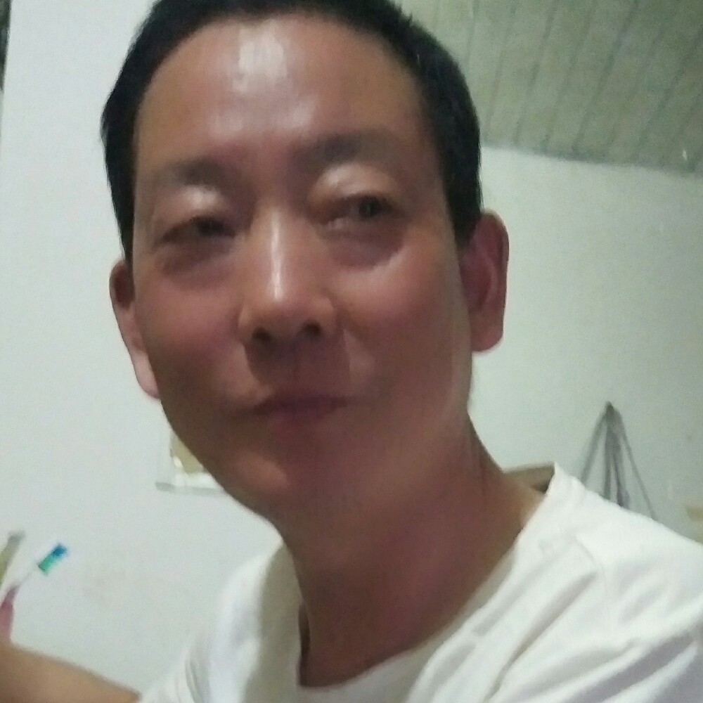 方盒苦恋苗条的照片