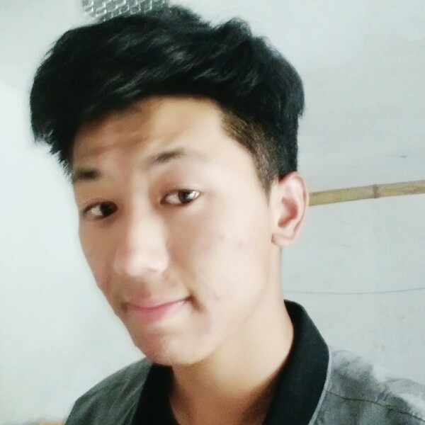 喜欢安静的男孩子的照片