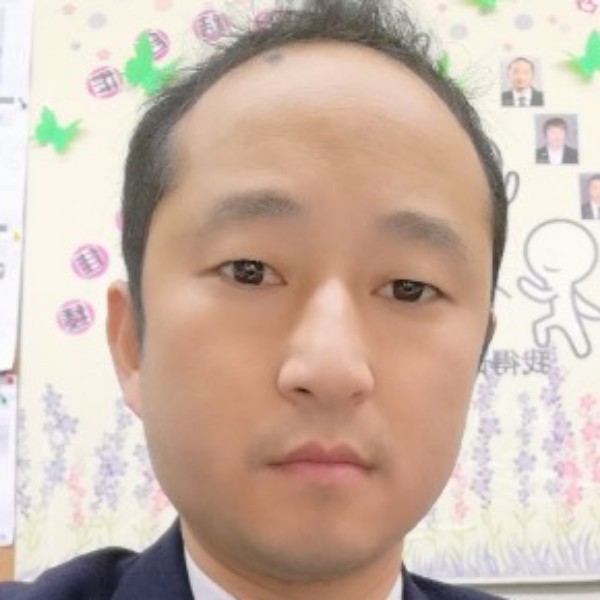 另类的鸵鸟的照片