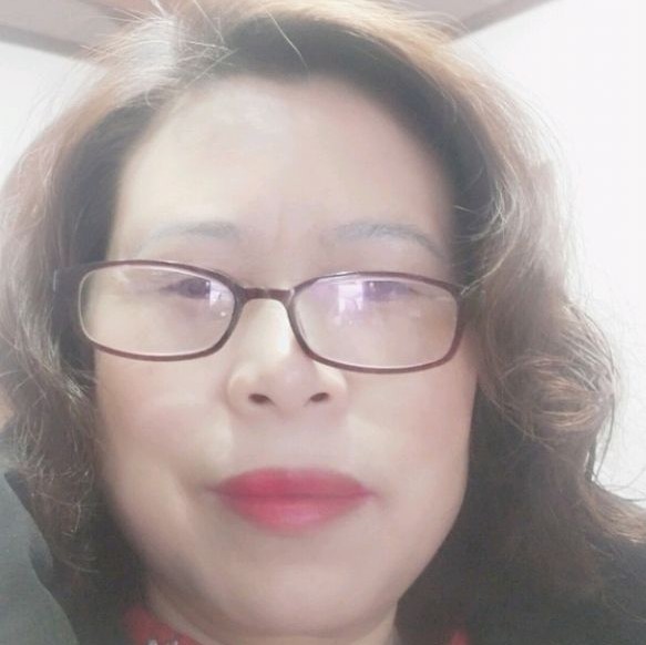 紫萱坦率的照片