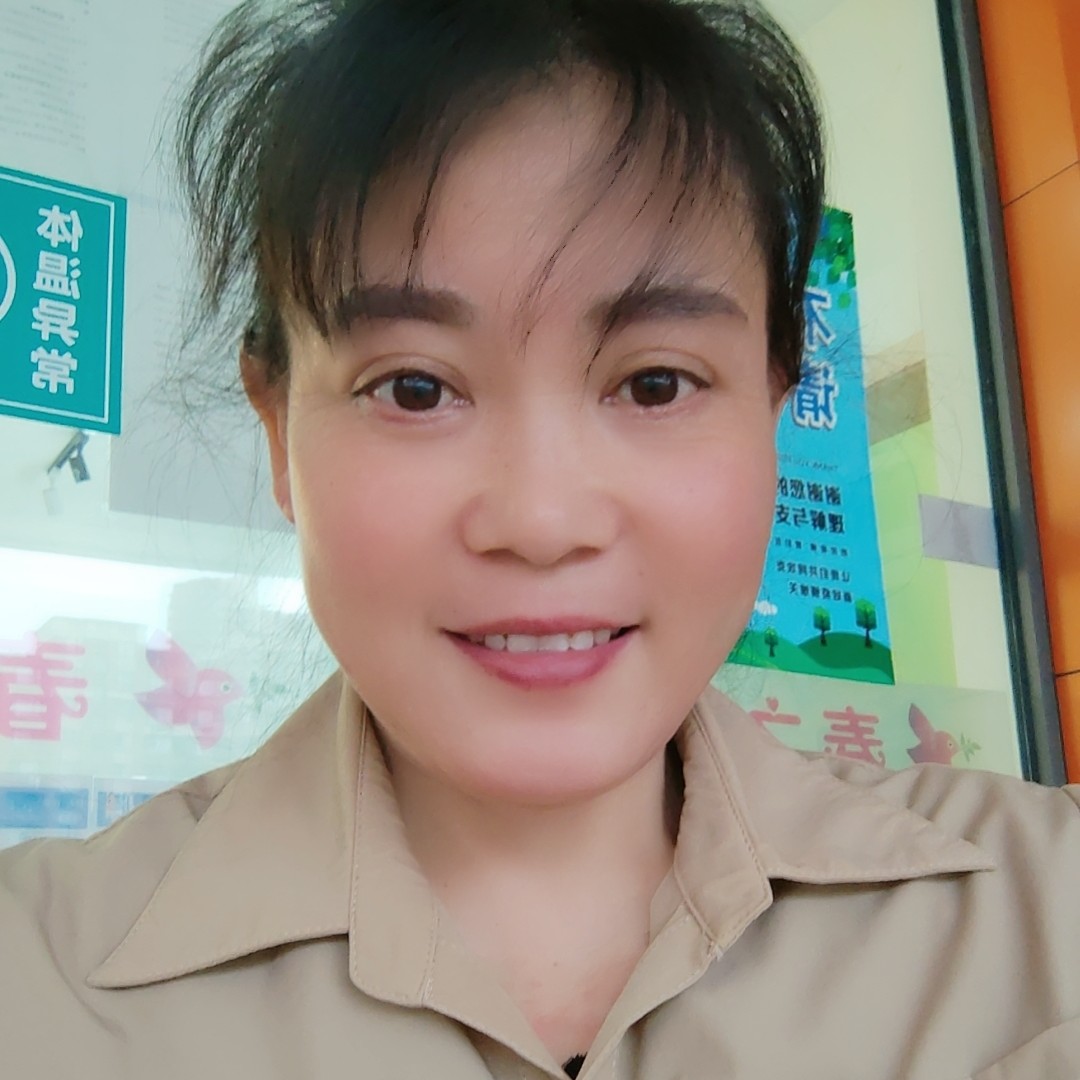 青栀闻伶俐的照片