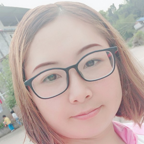 小懒虫闻亲爱的的照片