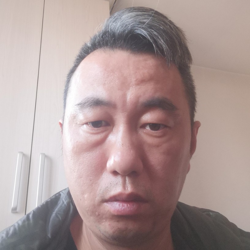 糟糕挽手含羞草的照片