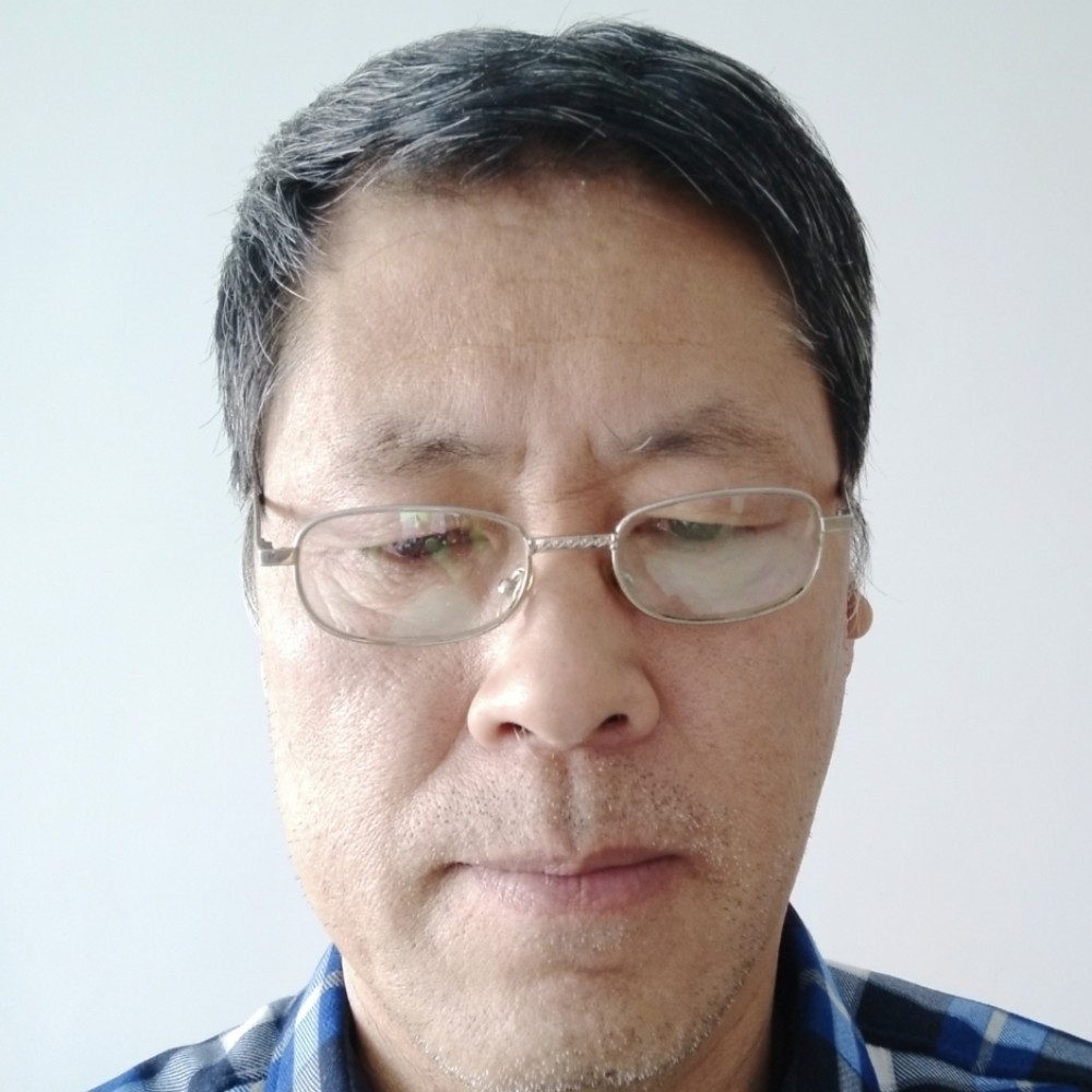 俊秀西牛的照片