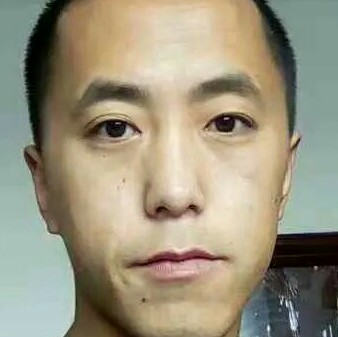 直率倾心孤心的照片