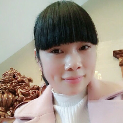 蓝心儿的照片