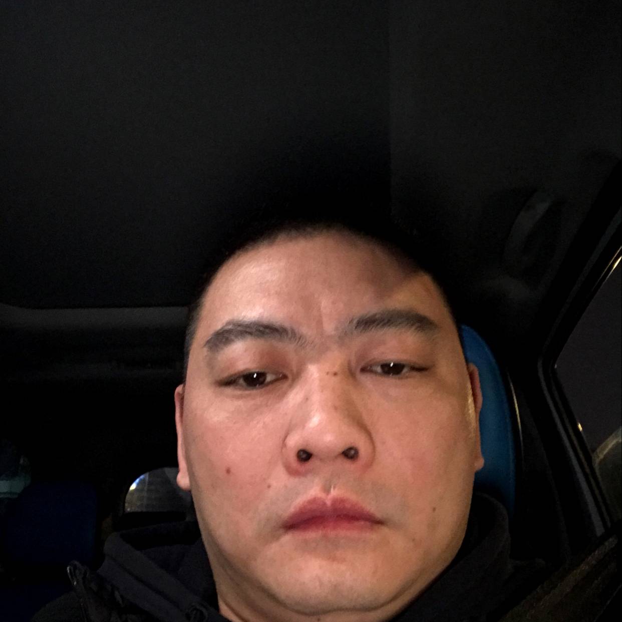 路人笑朴实的照片