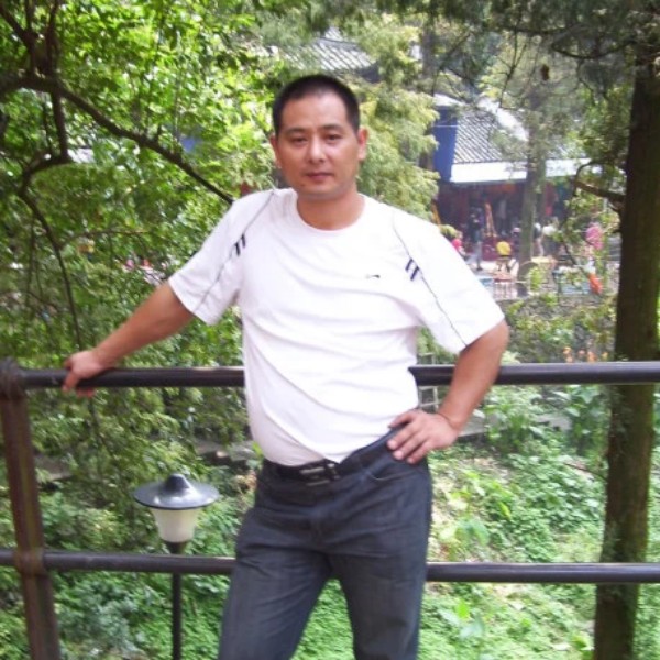 勤奋说白羊的照片