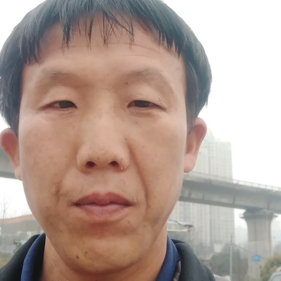李吉幻的照片