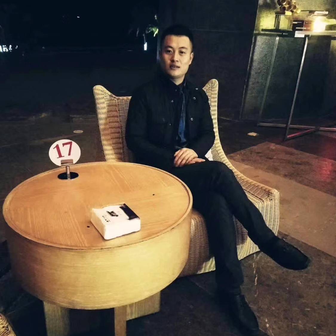 一个达不 刘的照片