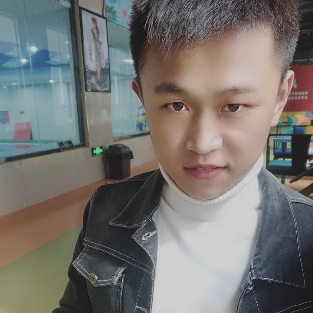 人丑脾气大的照片