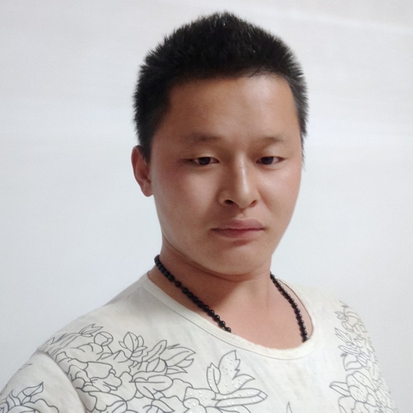 宁阳诺言俊的照片