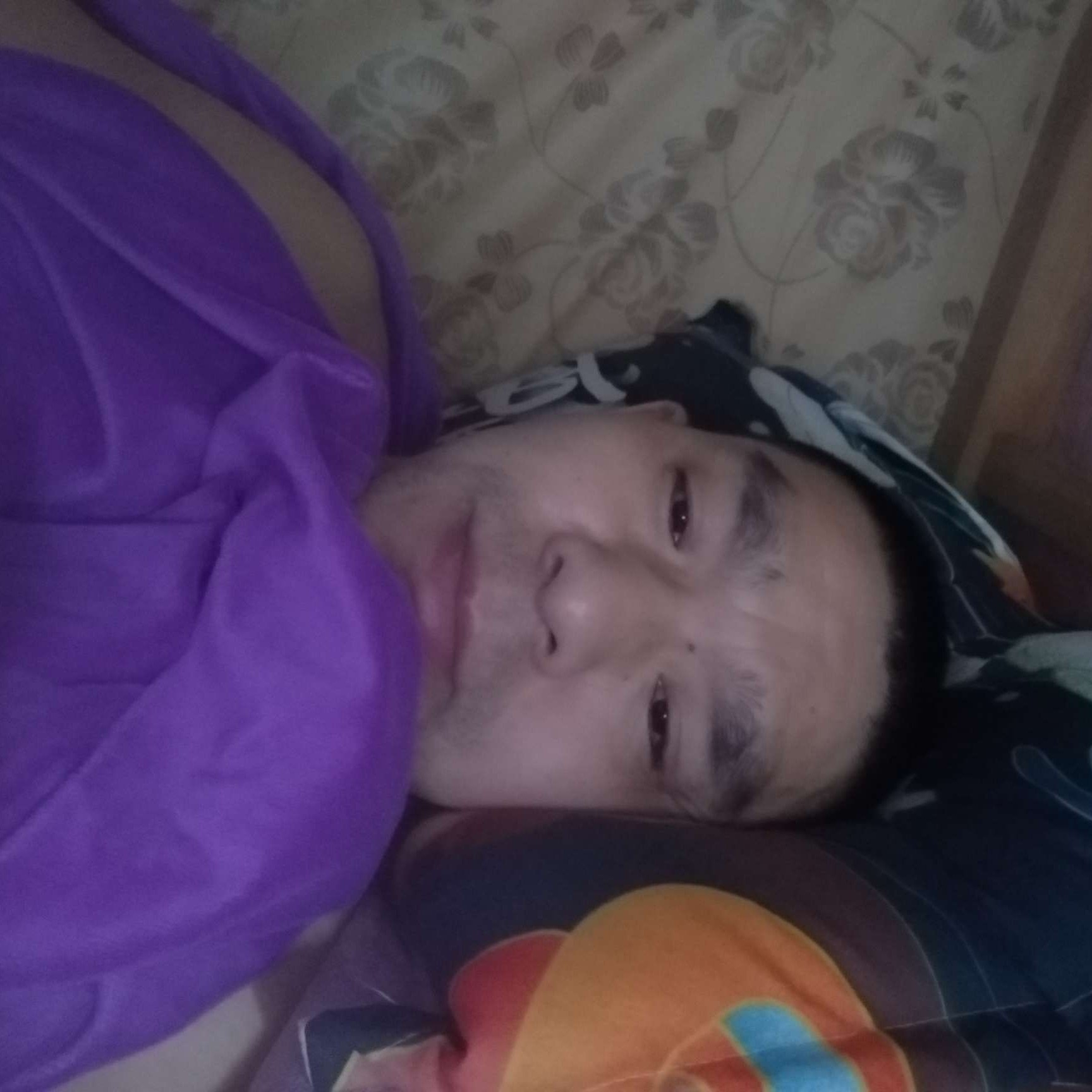 发箍請仁爱的照片