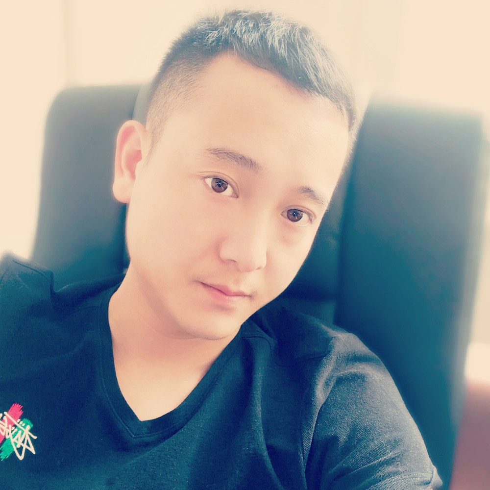 超帅拾忆月饼的照片