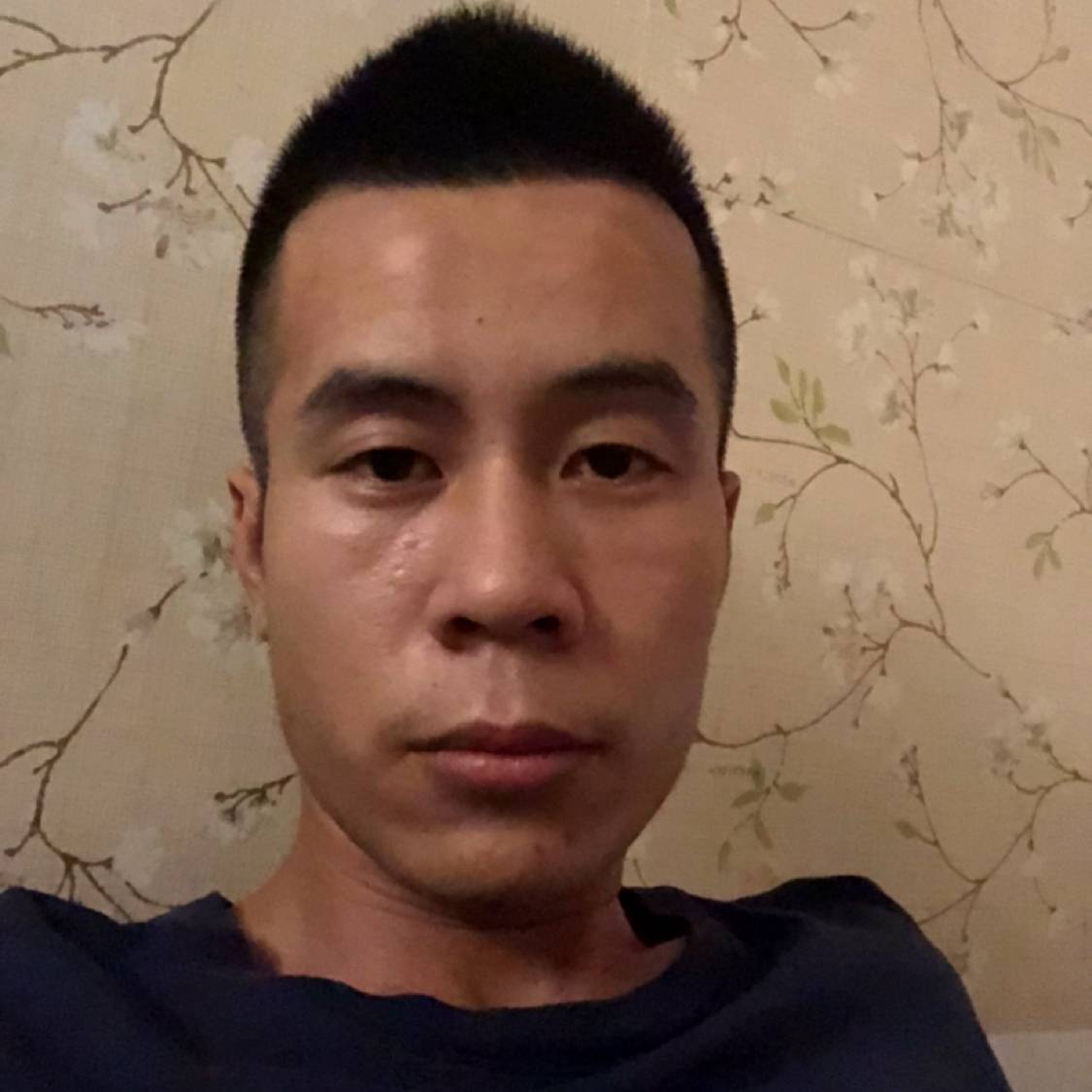 风趣闻大碗的照片