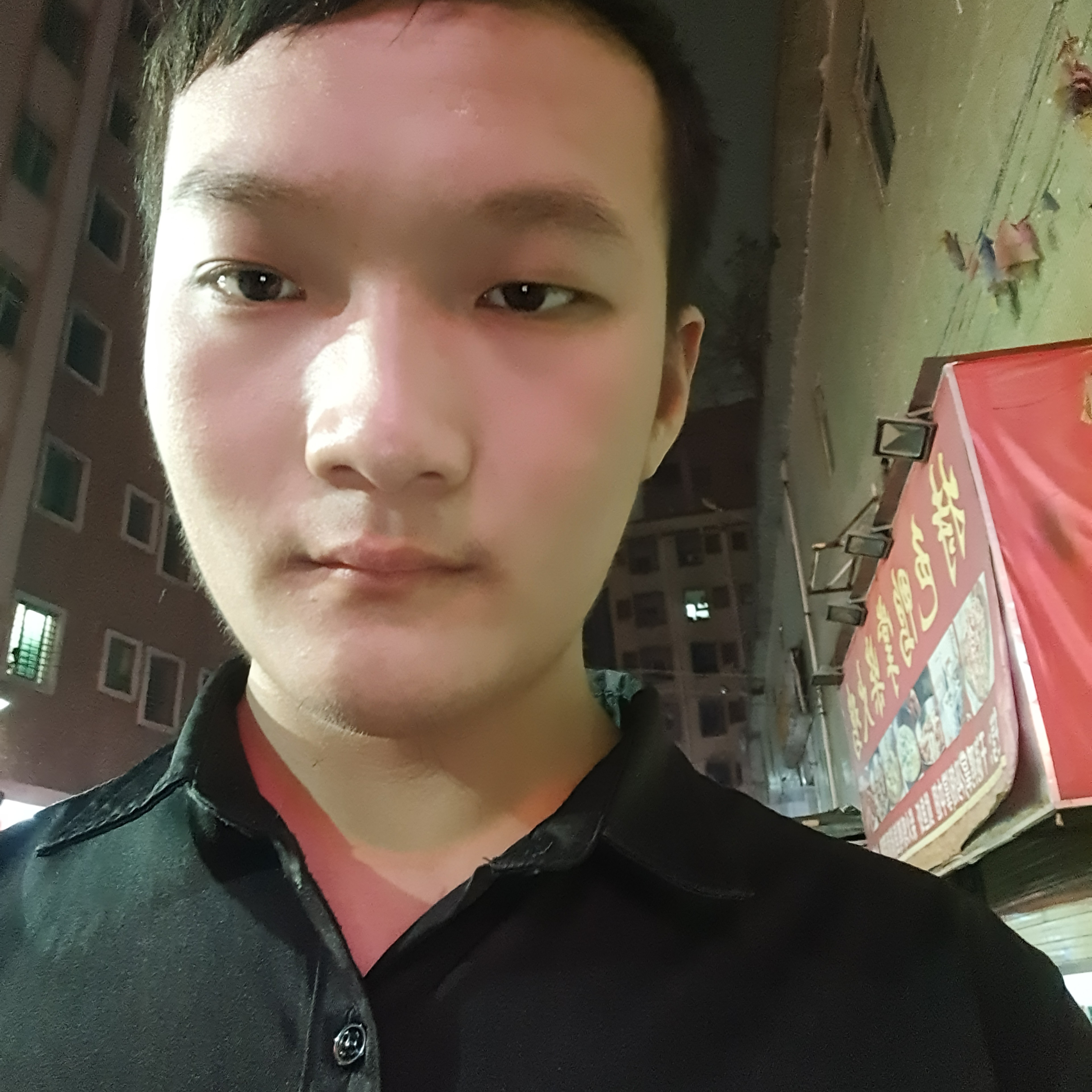 水杯方魔幻的照片