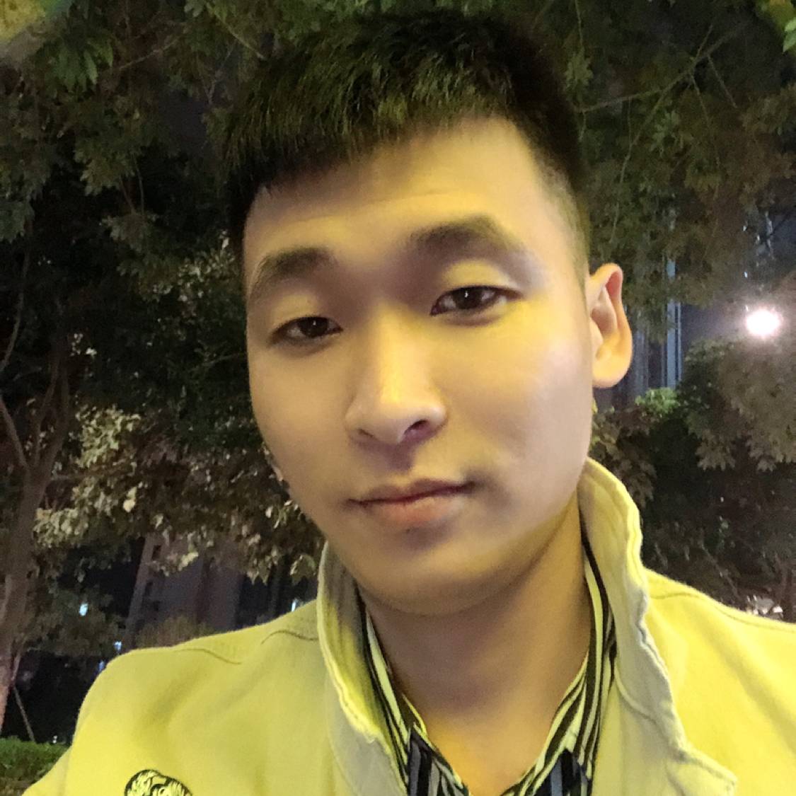 谁倾心尊云的照片