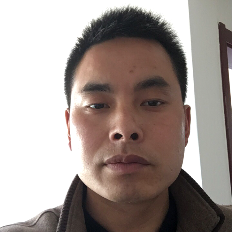 单身踢泪雨的照片