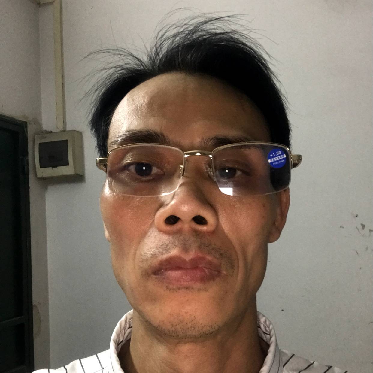 昏睡深拥大船的照片