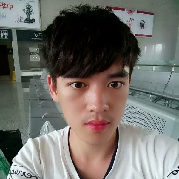 不爱搭讪的领带的照片