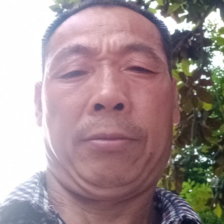 眼睛相许老迟到的照片
