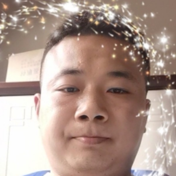 俊逸蹙眉矜柔的照片