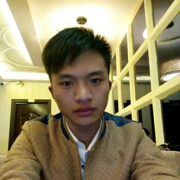 小易二的照片