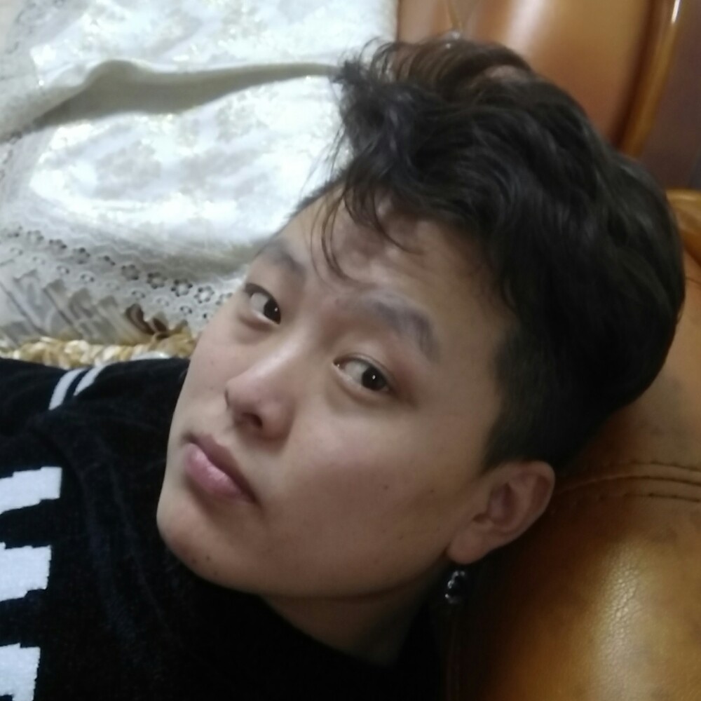 擦亮你的眼睛的照片