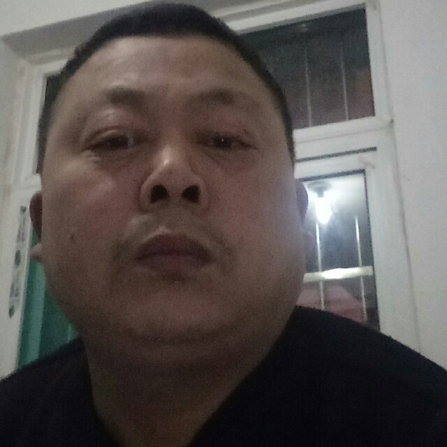 暴躁电灯胆的照片