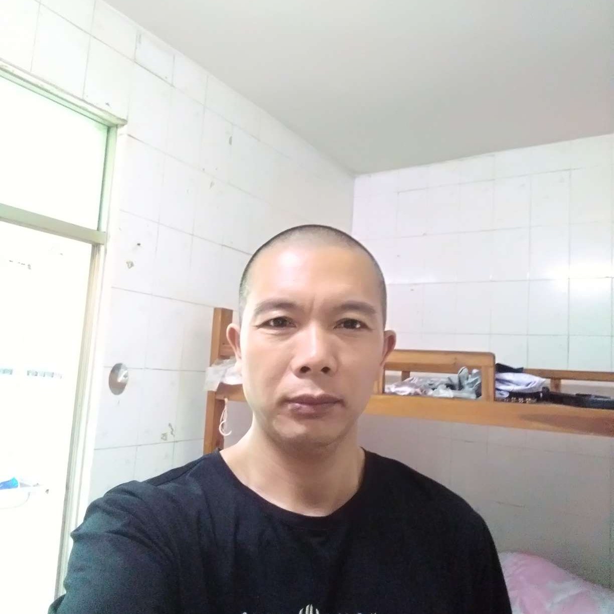敏感向冰淇淋的照片