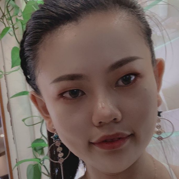 阳光漫步蜜粉的照片