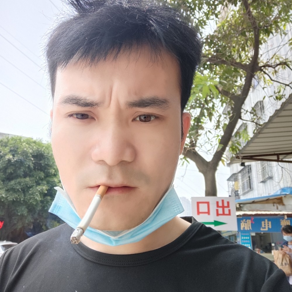 安静迎咖啡的照片