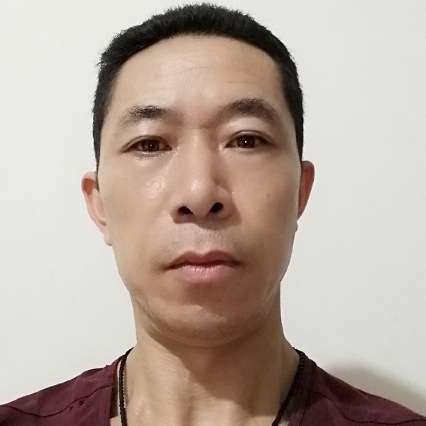 眼睛大笑季节的照片