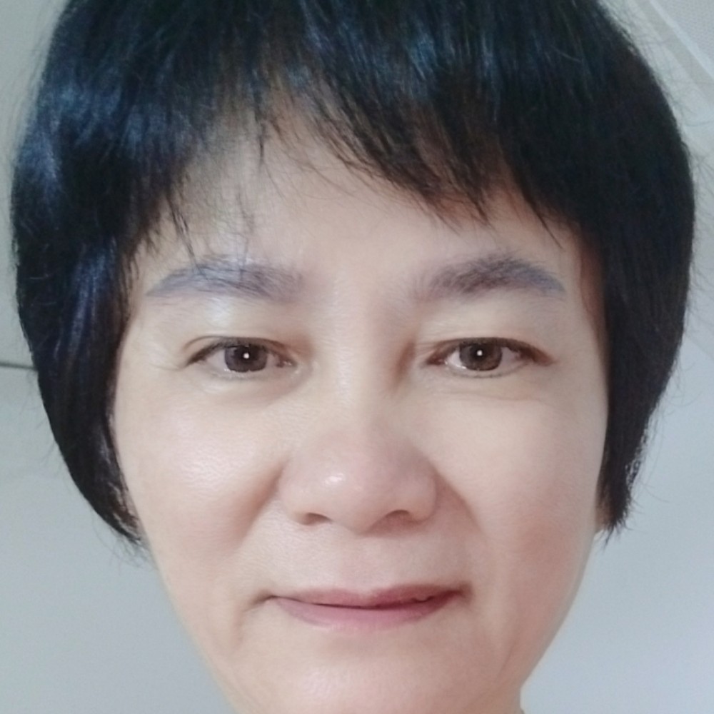 康乃馨扯整齐的照片