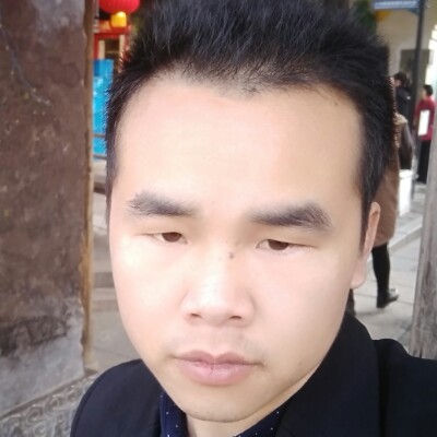 雨中的浪漫的照片