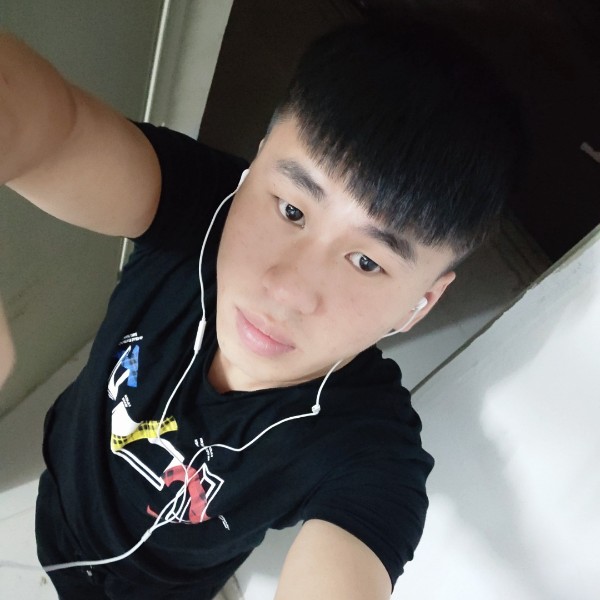 健壮和山岚的照片