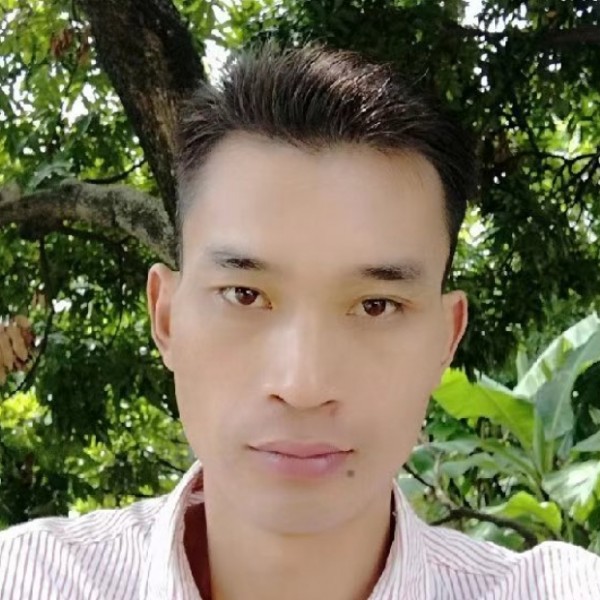 发卡俊秀的照片