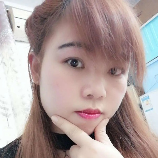成就蹁跹枫叶的照片