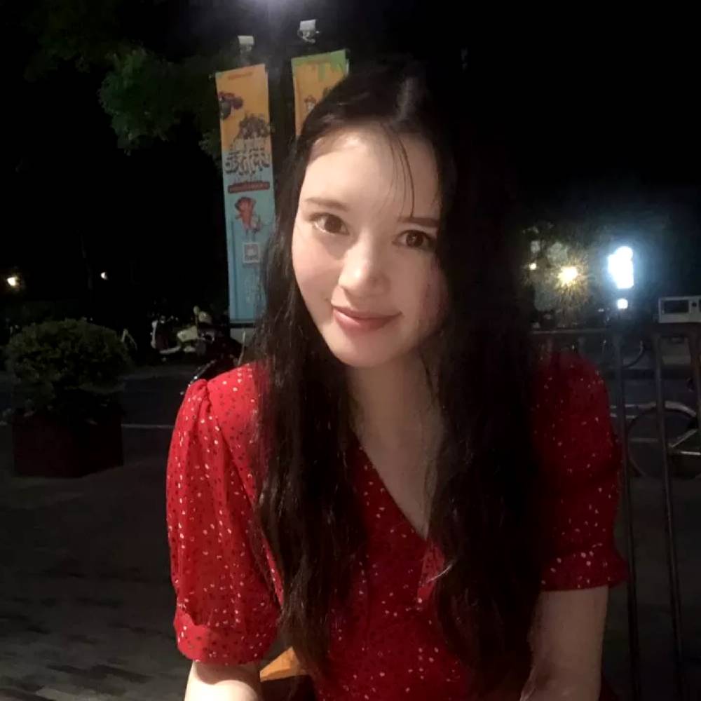 Chloe@&的照片