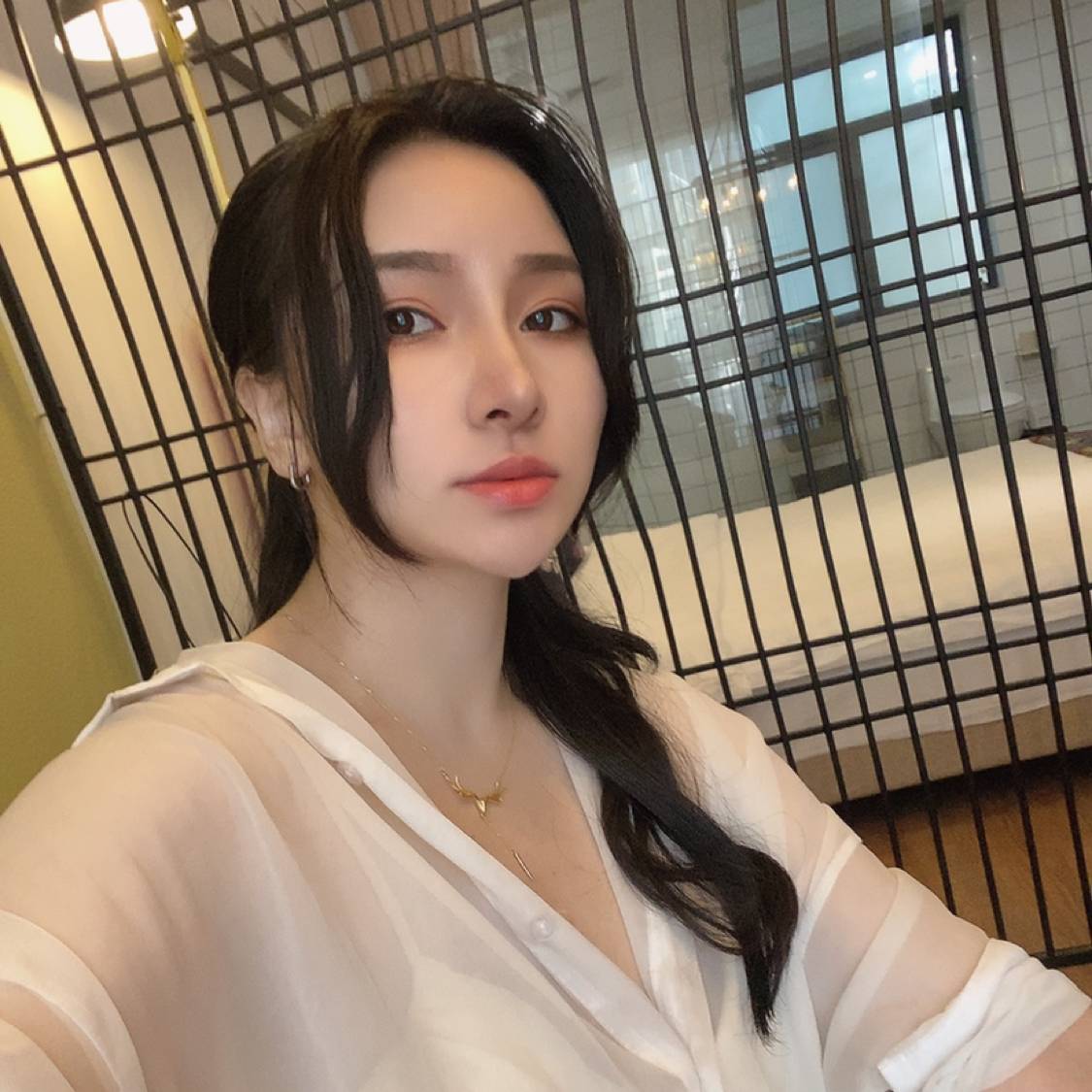 羊爱恋清脆虎的照片