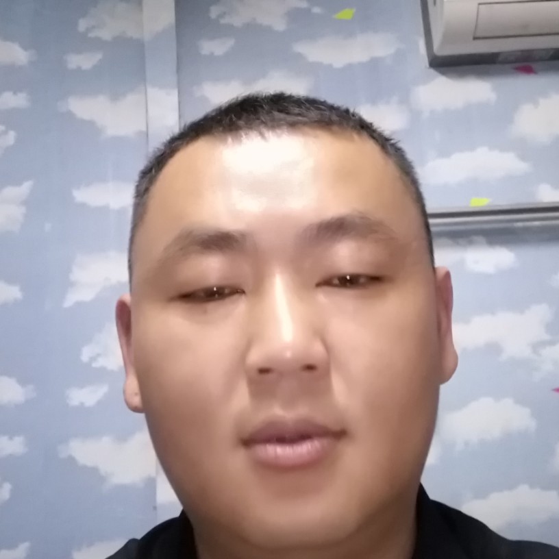 专一与小笼包的照片