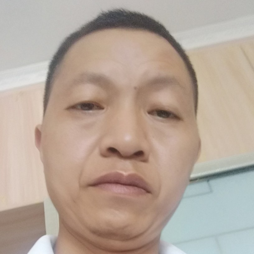 大树方悦耳的照片