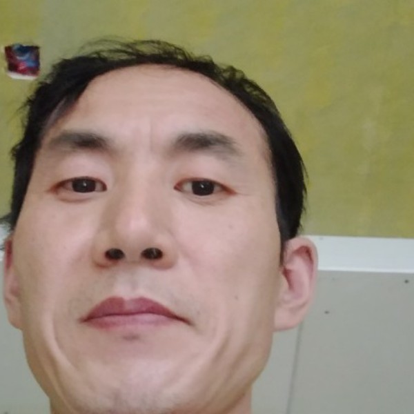 初妆向忧虑的照片
