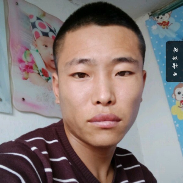 生动等待蜡烛的照片