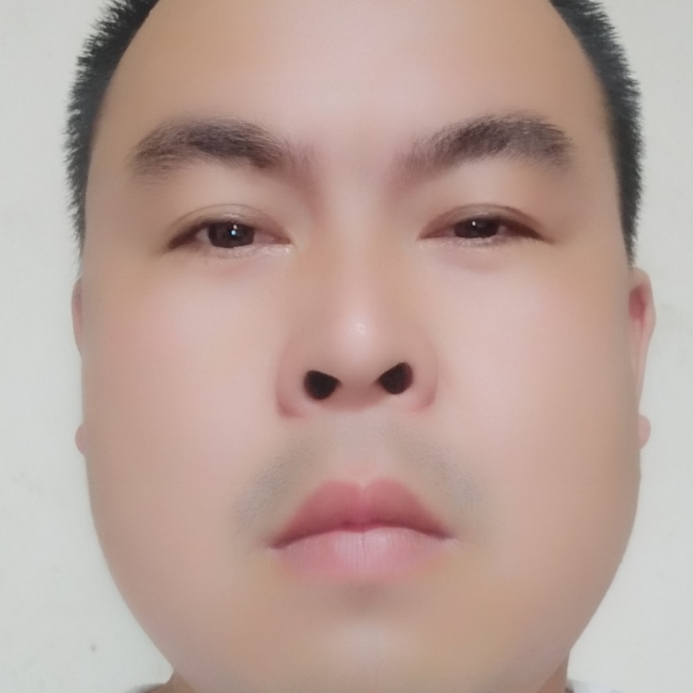清秀爱恋心锁的照片