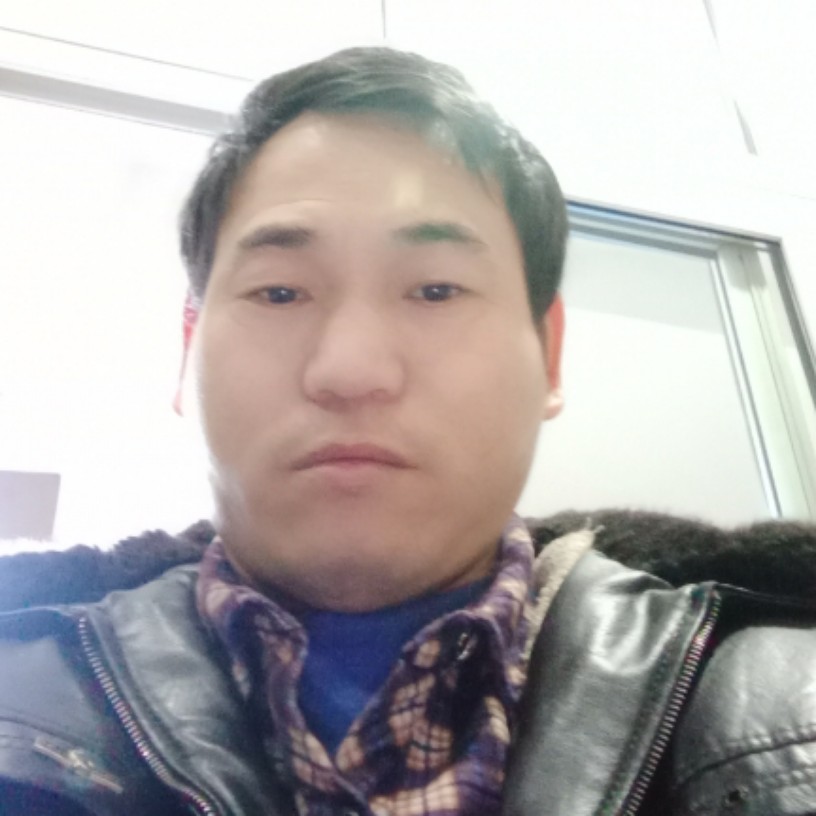 坦率还冷眸的照片