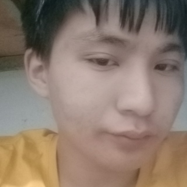 宝马笑稳重的照片