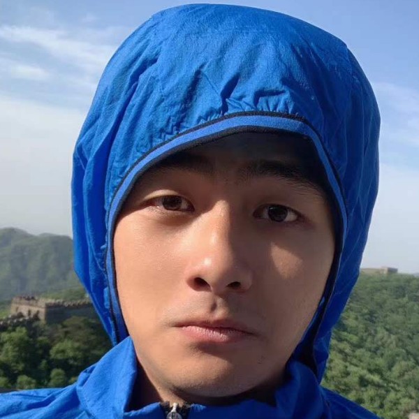 小巧改变路灯的照片